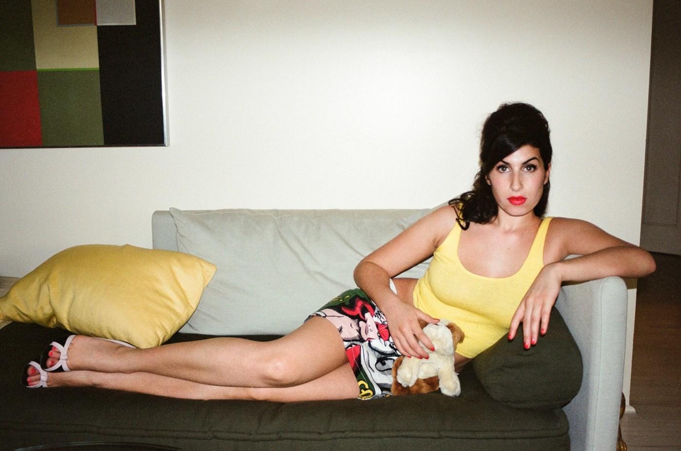 amy-winehouse-kniha-06